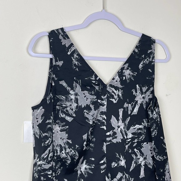 Nordstom Black Printed Sleeveless V-neck Tank Top NWT Size Small - Picture 4 of 7